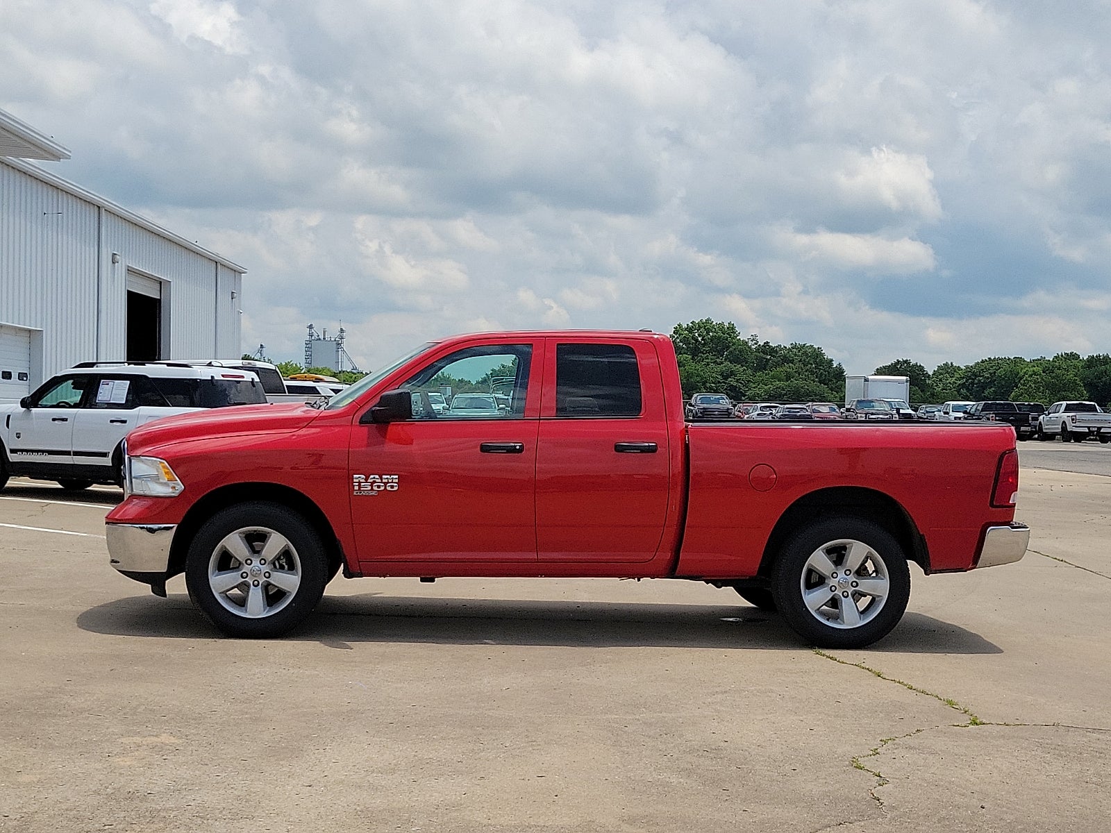 2024 RAM 1500 Classic SLT