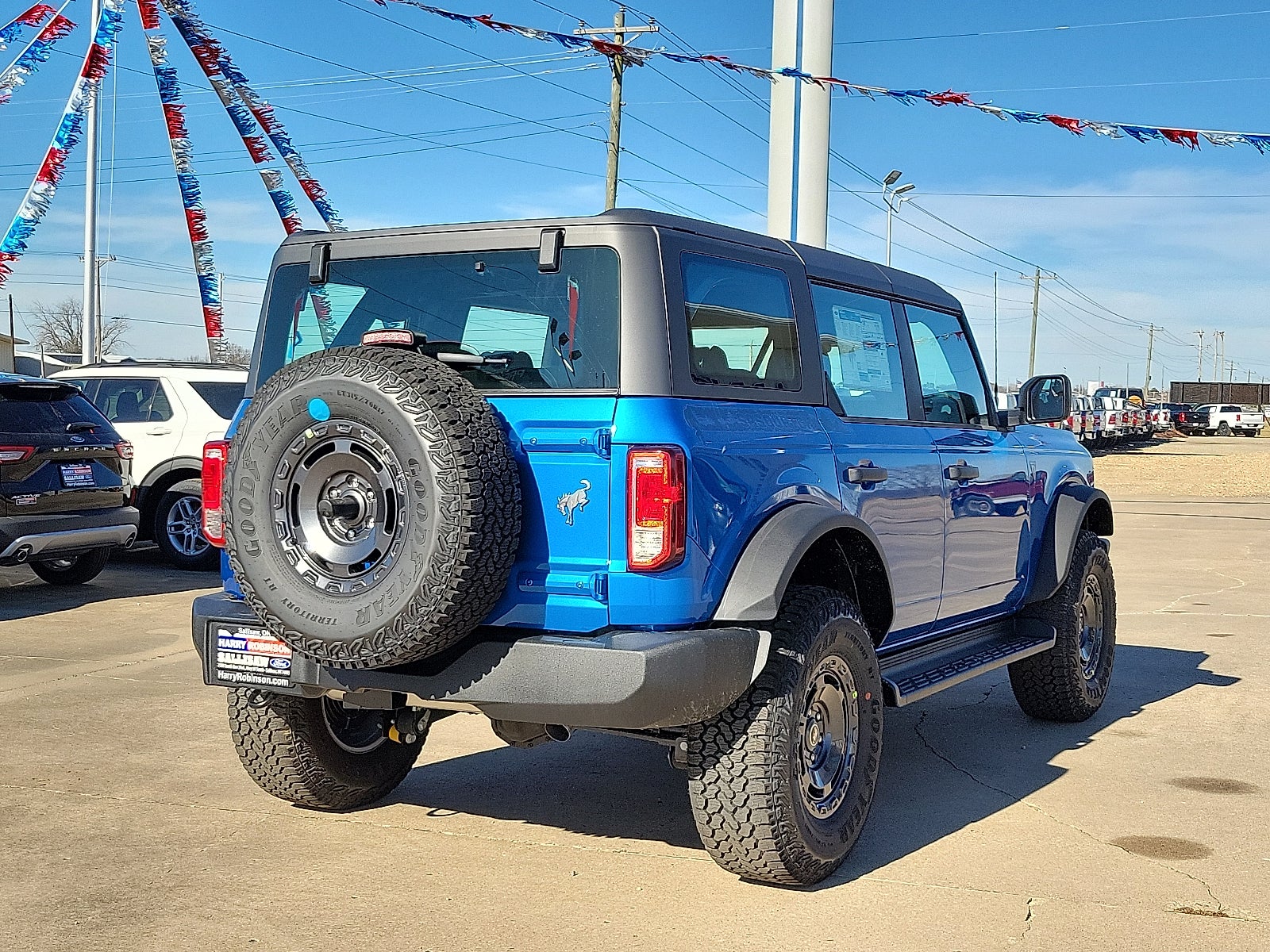2025 Ford Bronco Base