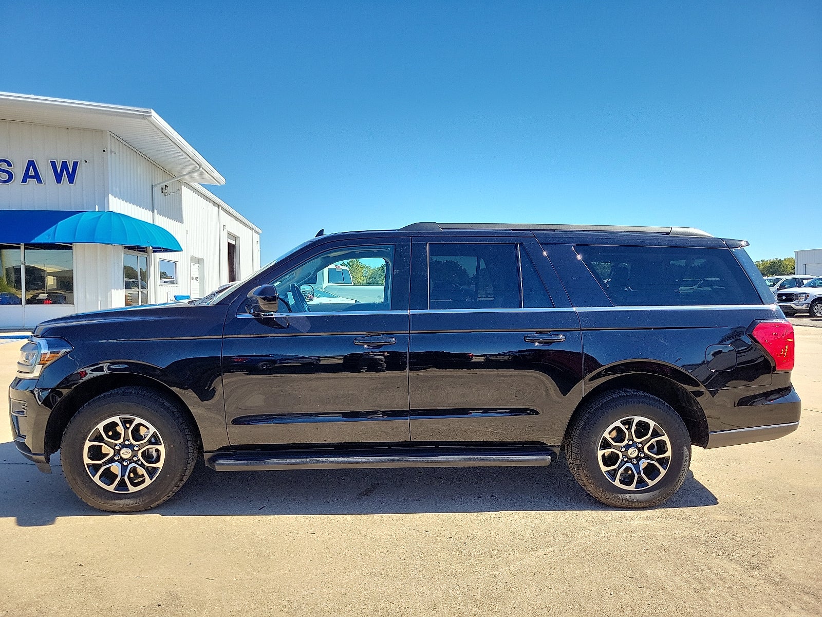 2024 Ford Expedition MAX XLT