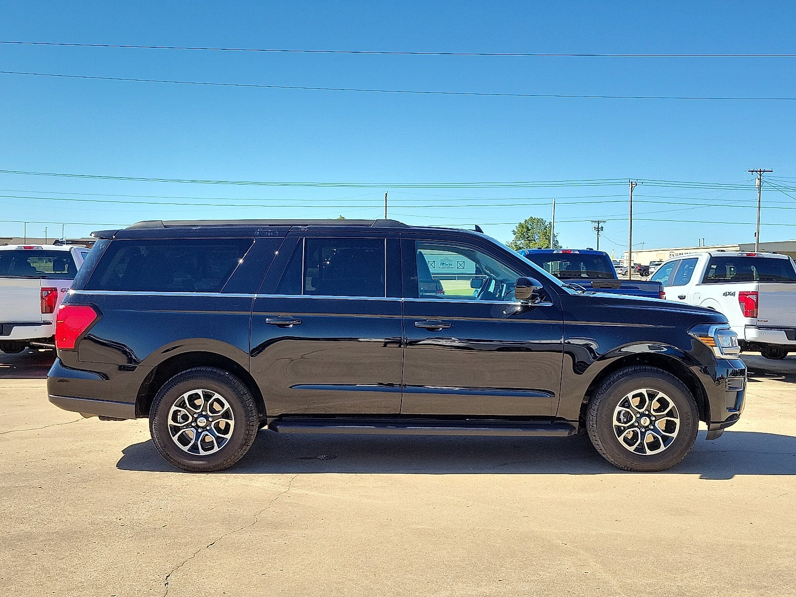 2024 Ford Expedition MAX XLT