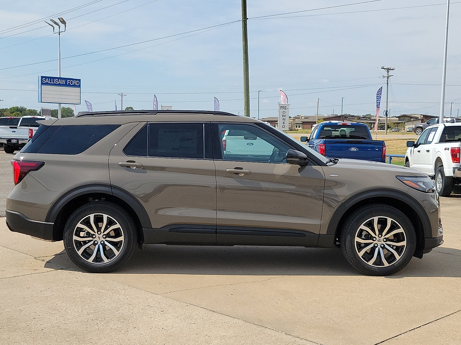 2027 Ford Explorer ST-Line