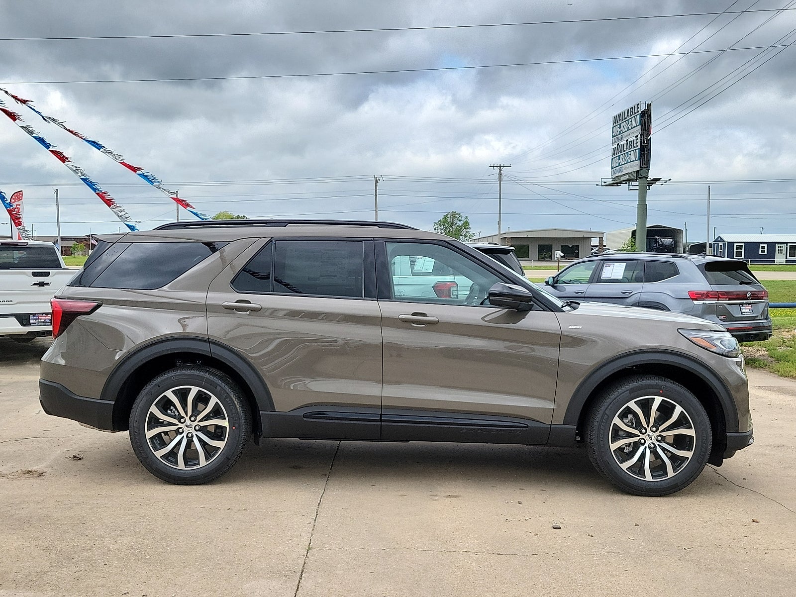 2026 Ford Explorer ST-Line