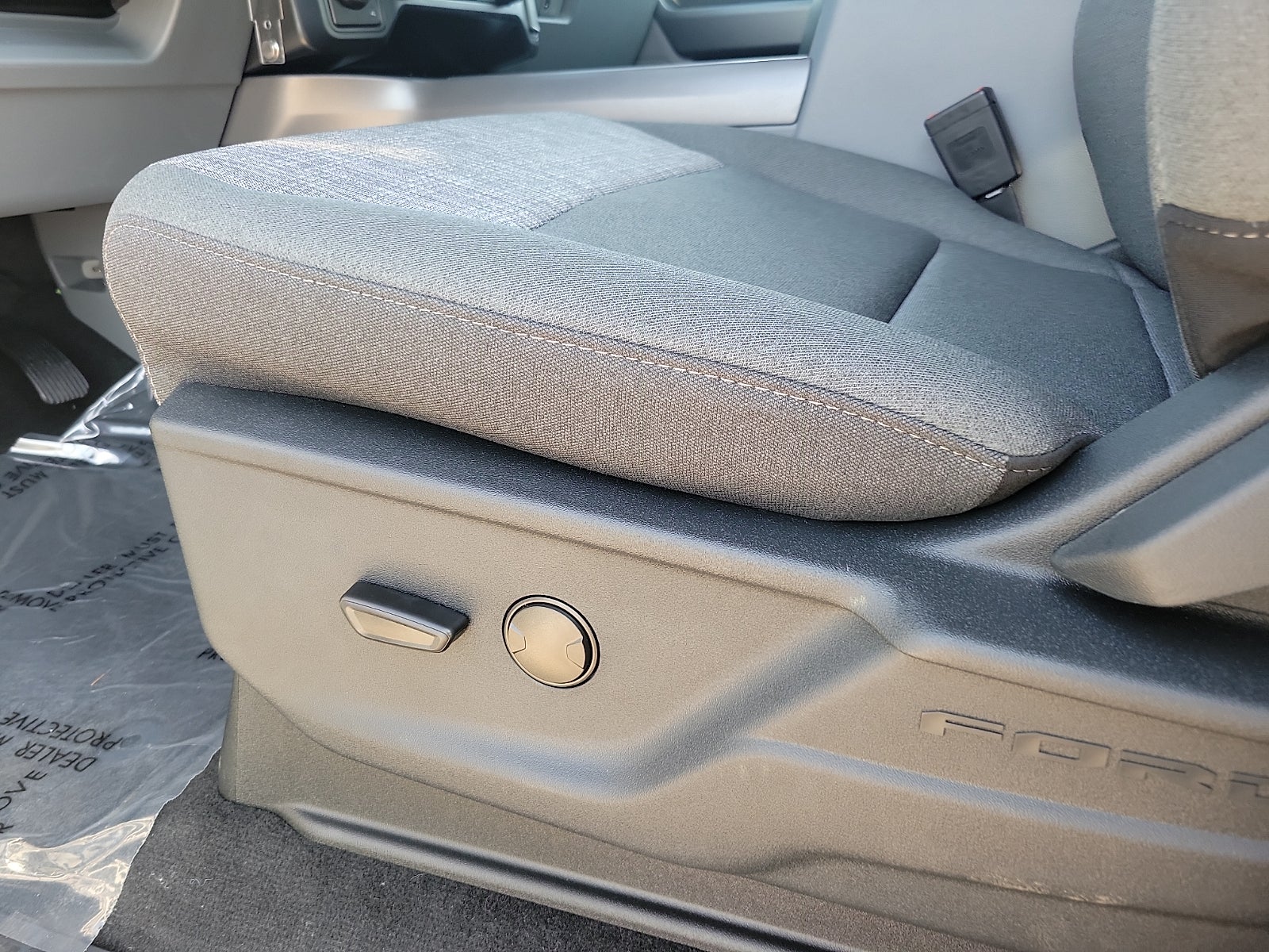 2026 Ford Super Duty F-350® XLT