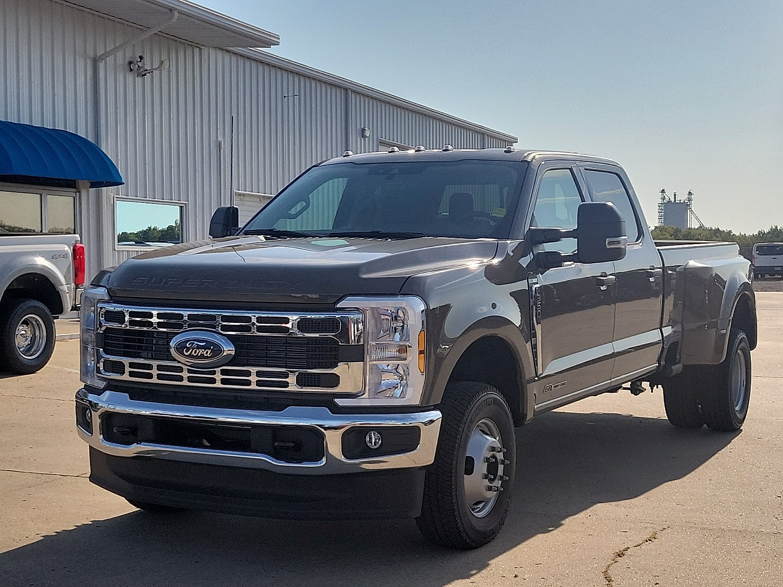 2026 Ford Super Duty F-350® XLT
