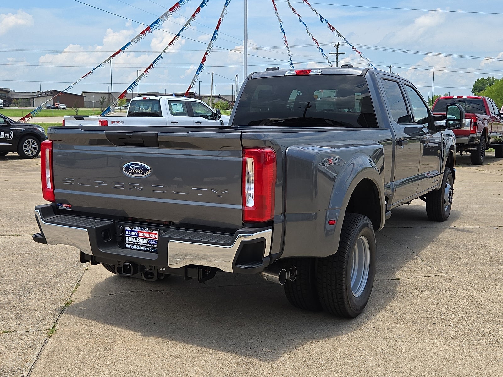 2026 Ford Super Duty F-350® XLT