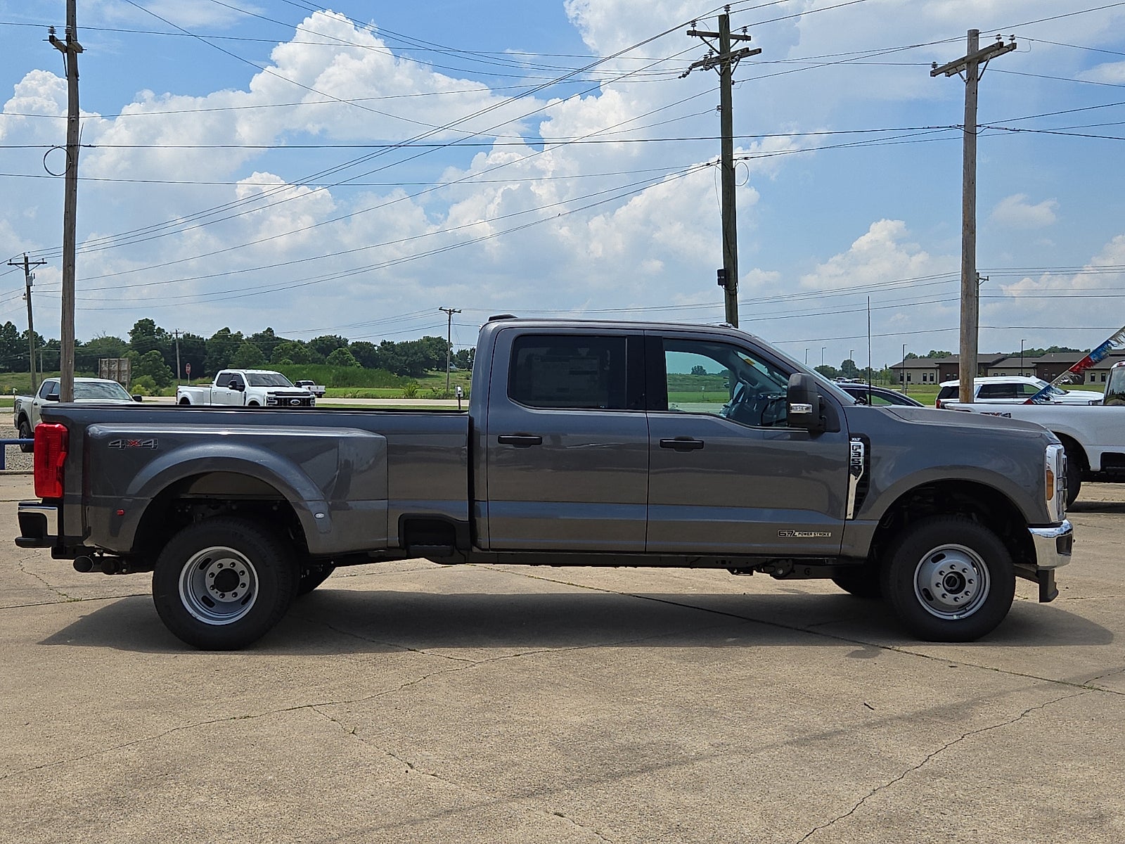 2026 Ford Super Duty F-350® XLT