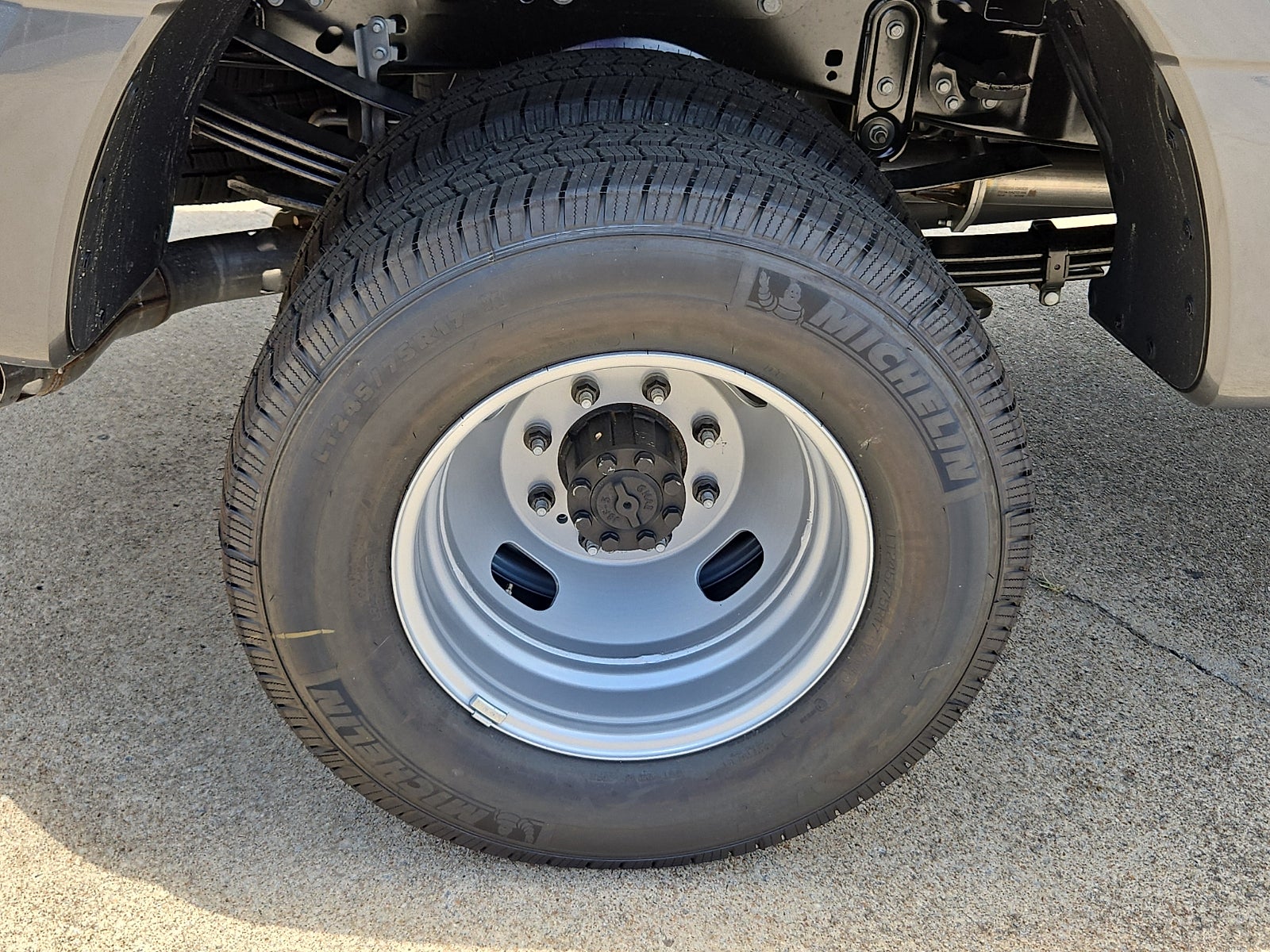 2026 Ford Super Duty F-350® XLT