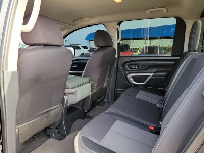 2022 Nissan Titan SV