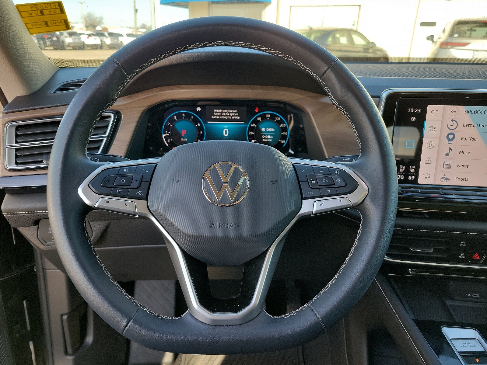 2024 Volkswagen Atlas 2.0T SE w/Technology