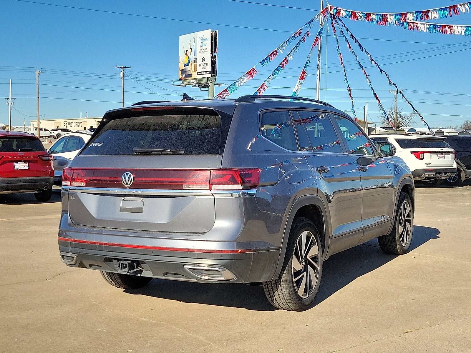 2025 Volkswagen Atlas 2.0T SE w/Technology