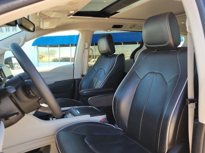 2023 Chrysler Pacifica Hybrid Hybrid Limited