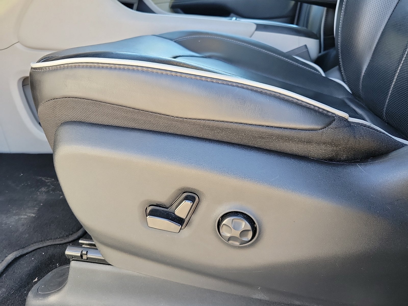 2023 Chrysler Pacifica Hybrid Hybrid Limited