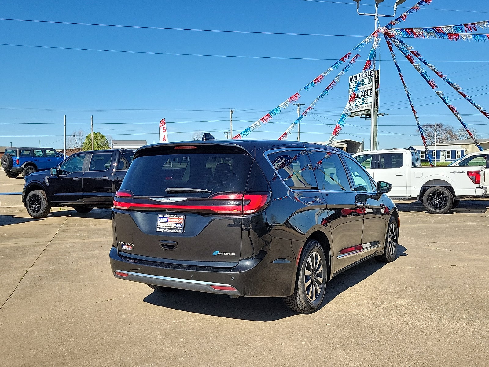 2023 Chrysler Pacifica Hybrid Hybrid Limited