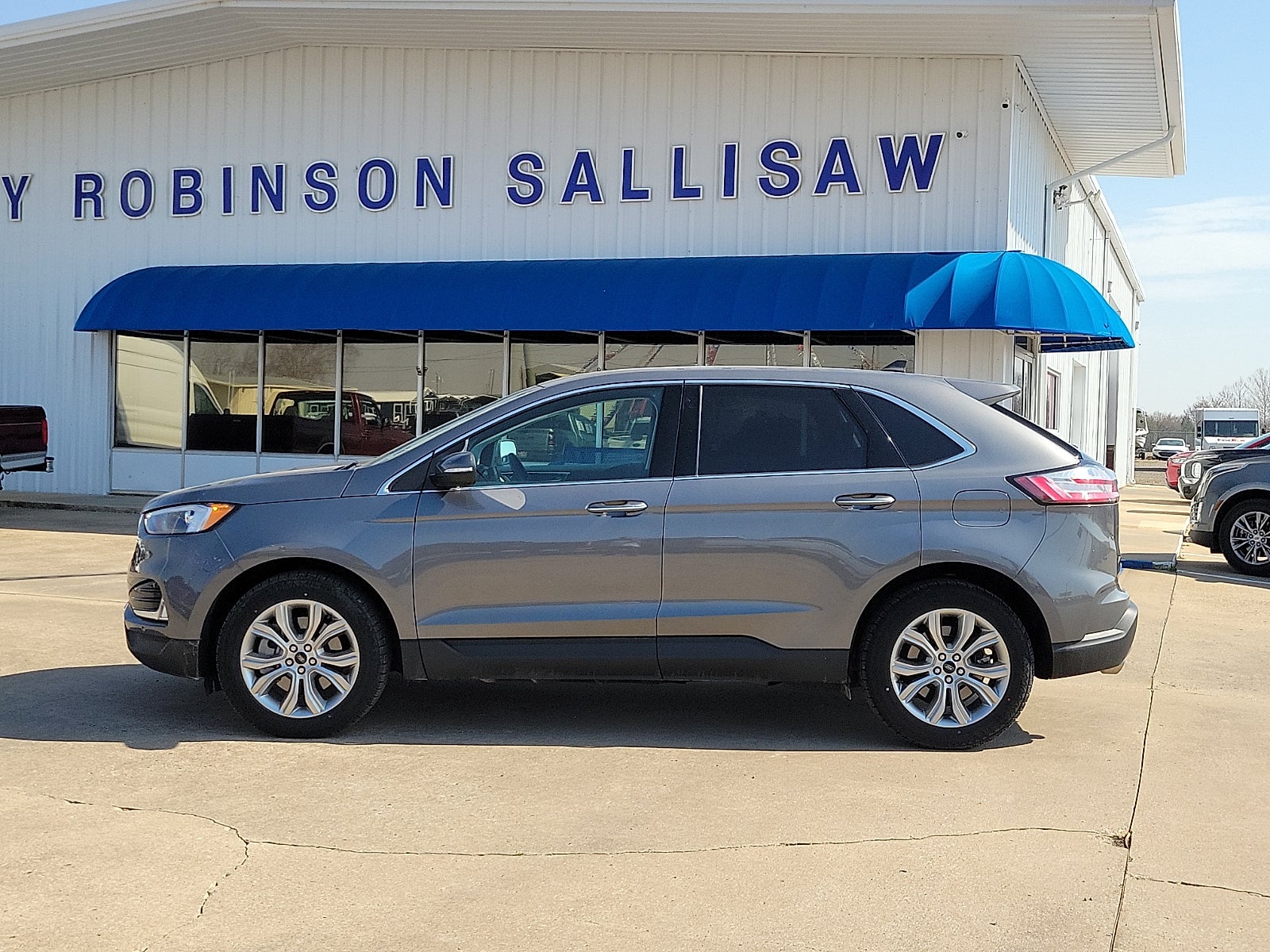 2023 Ford Edge Titanium