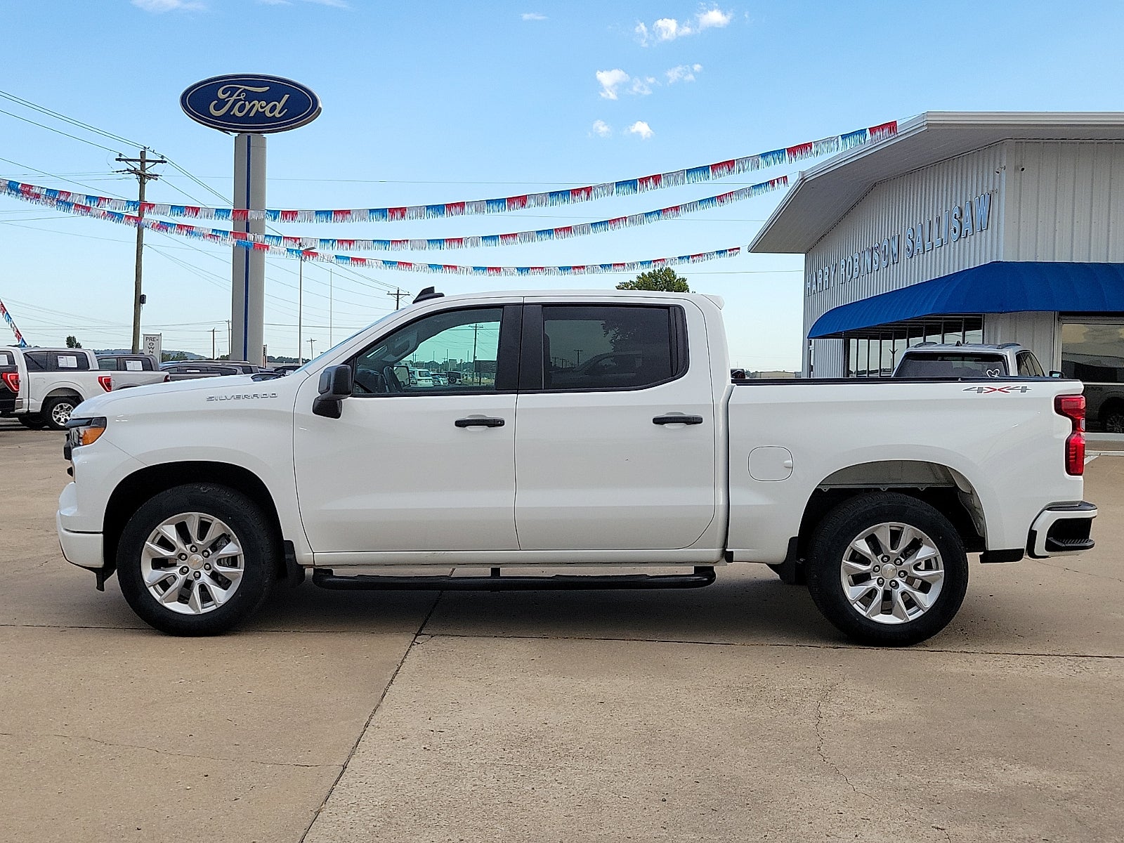2023 Chevrolet Silverado 1500 Custom