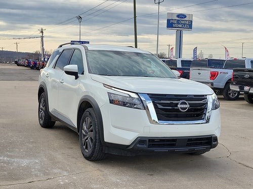 2023 Nissan Pathfinder SV