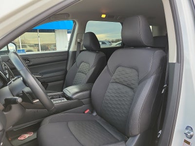 2023 Nissan Pathfinder SV