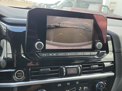 2023 Nissan Pathfinder SV