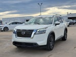 2023 Nissan Pathfinder SV