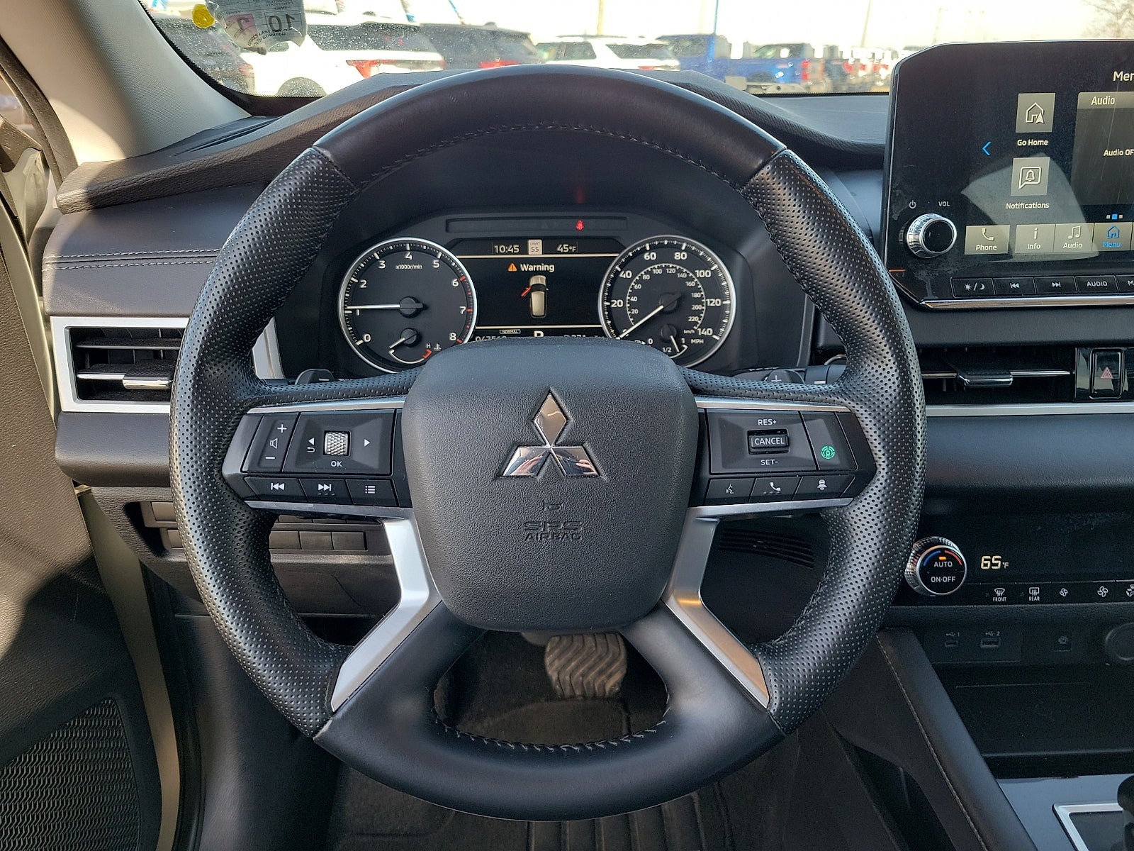2024 Mitsubishi Outlander SE
