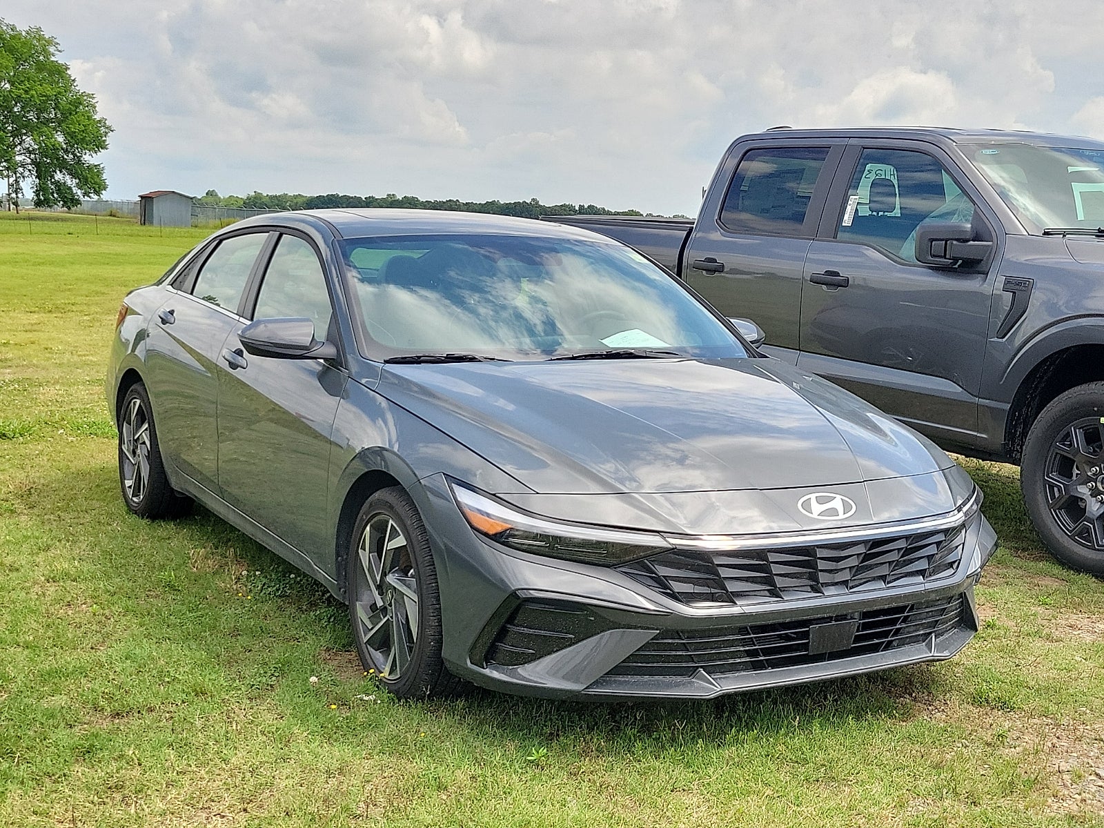 2025 Hyundai Elantra HEV Limited
