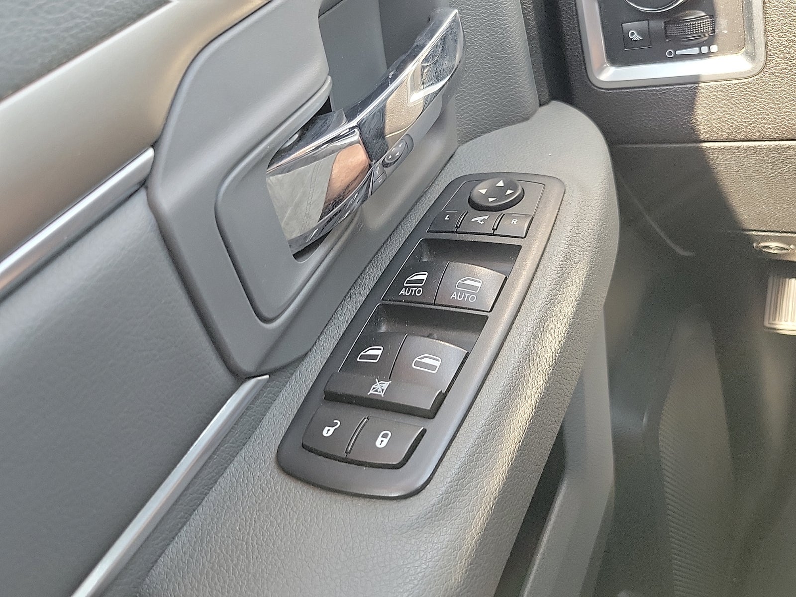 2018 RAM 1500 Big Horn Crew Cab 4x2 5'7" Box
