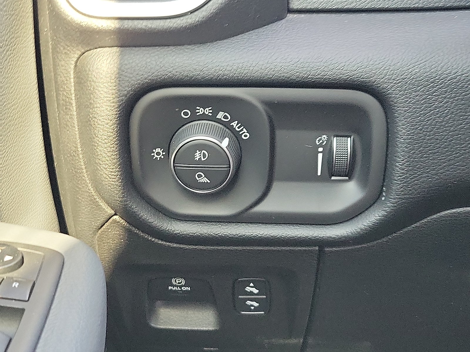 2021 RAM 1500 Big Horn Crew Cab 4x2 5'7" Box