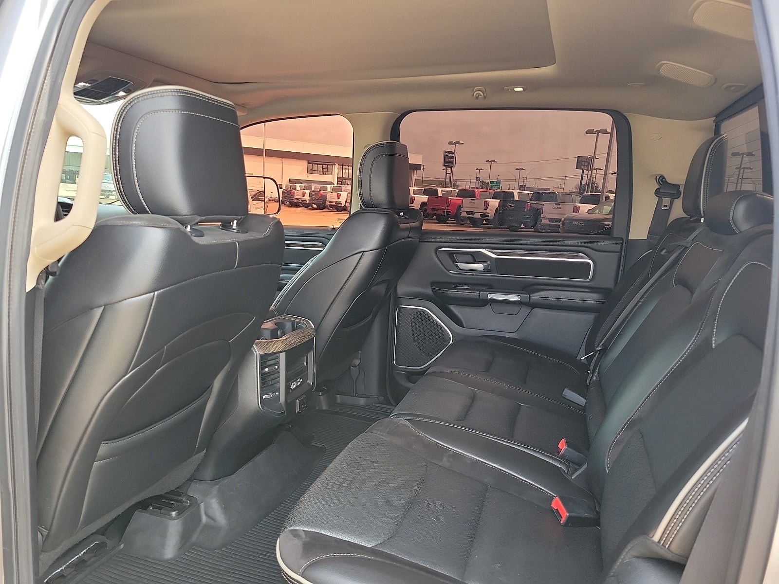 2019 RAM 1500 Laramie Crew Cab 4x2 5'7" Box