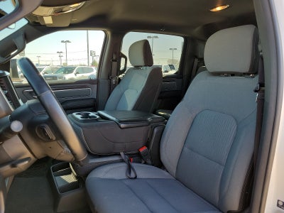 2022 RAM 1500 Big Horn Crew Cab 4x4 5'7" Box