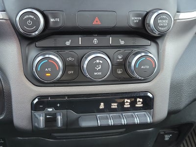 2022 RAM 1500 Big Horn Crew Cab 4x4 5'7" Box