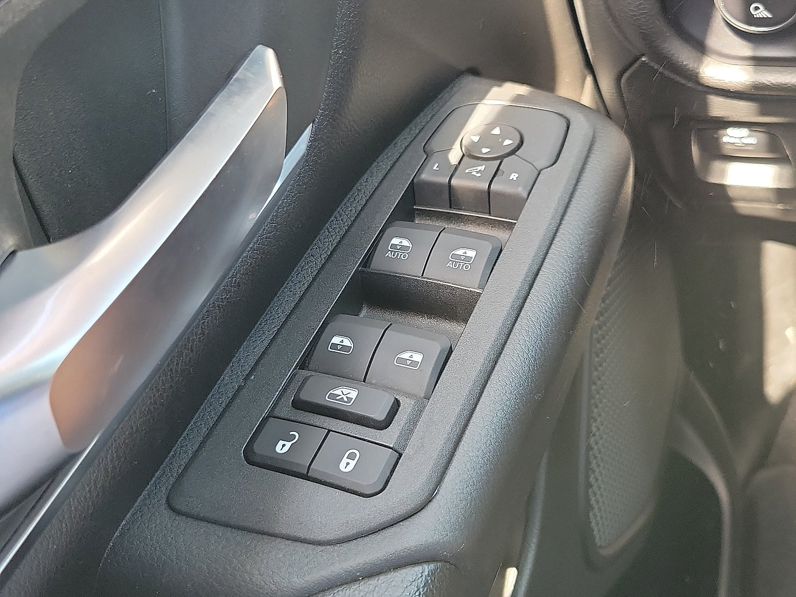 2025 RAM 1500 Big Horn Crew Cab 4x4 5'7" Box