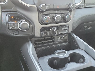 2022 RAM 1500 Big Horn Crew Cab 4x4 5'7" Box