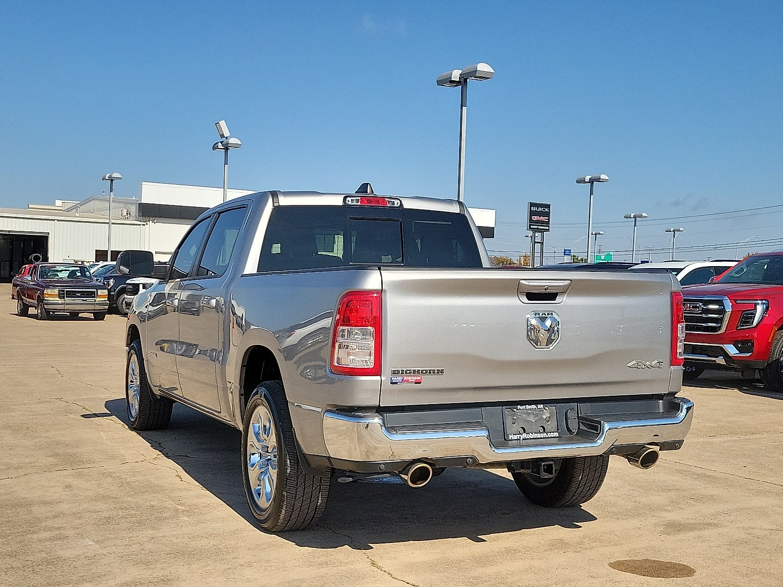 2022 RAM 1500 Big Horn Crew Cab 4x4 5'7" Box