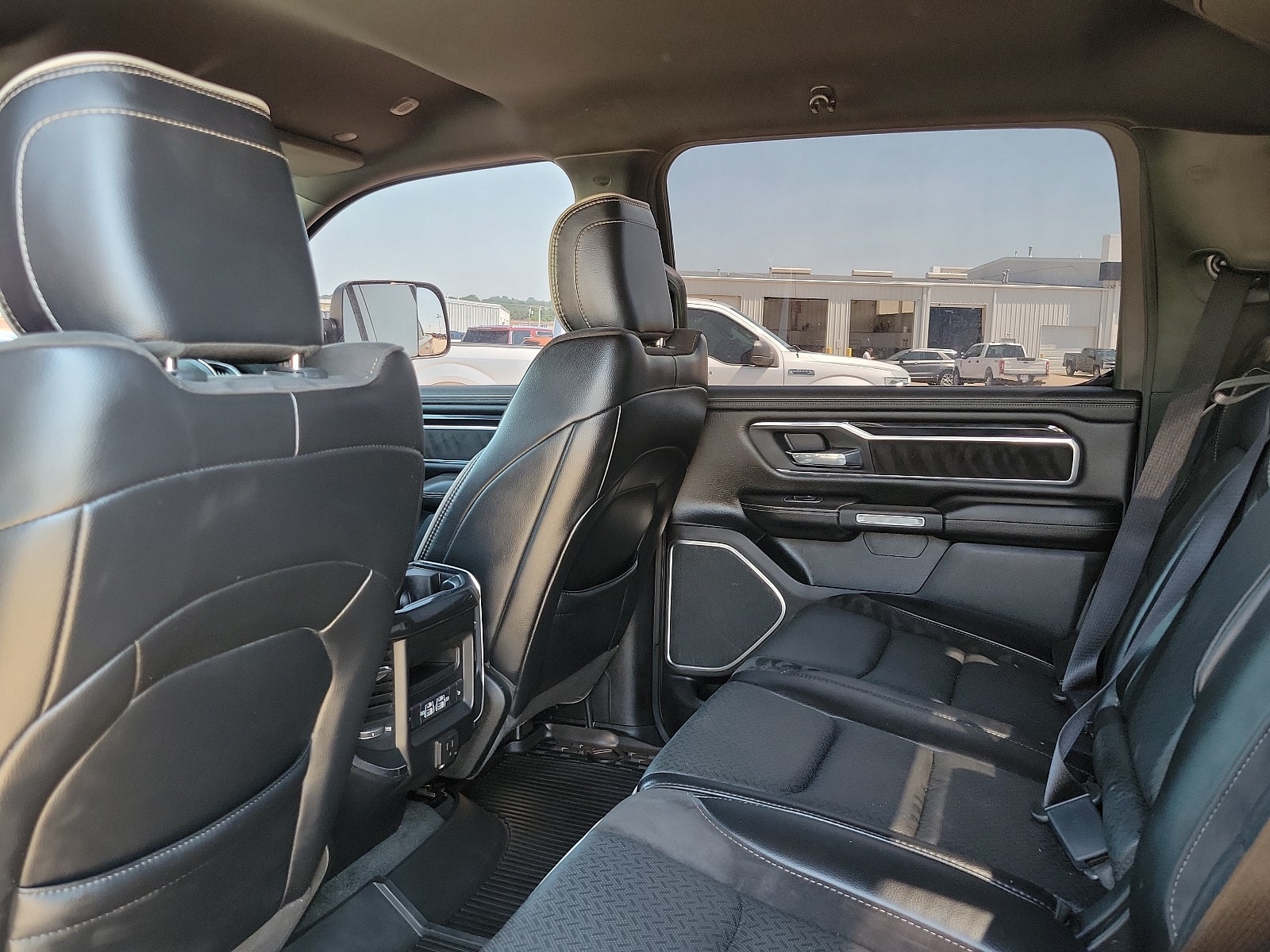 2021 RAM 1500 Laramie Crew Cab 4x4 5'7" Box