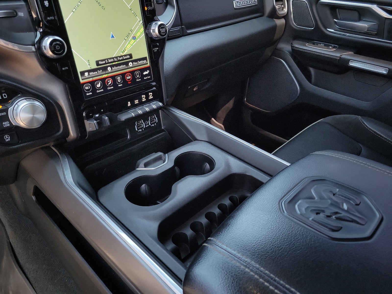 2021 RAM 1500 Laramie Crew Cab 4x4 5'7" Box