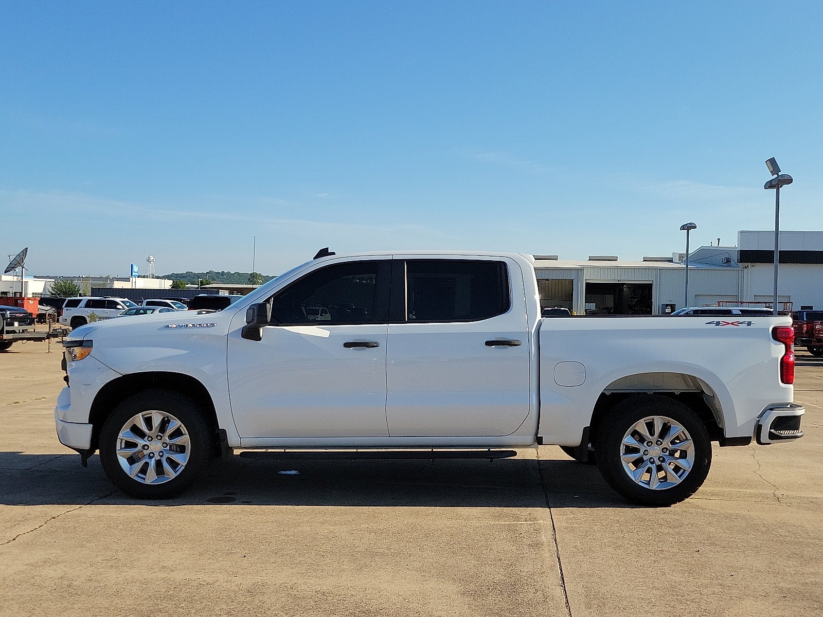 2022 Chevrolet Silverado 1500 Custom