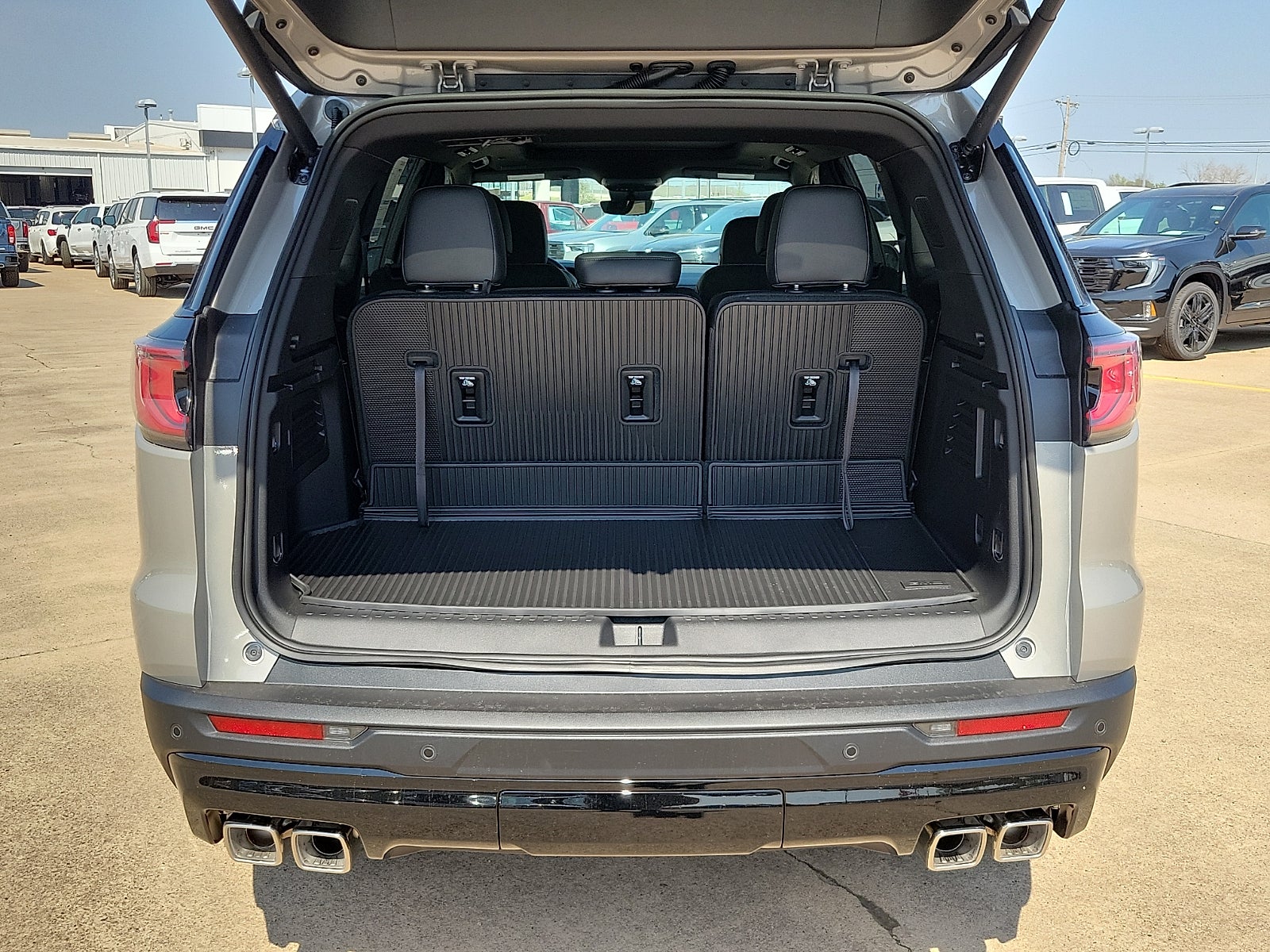 2026 GMC Acadia AT4