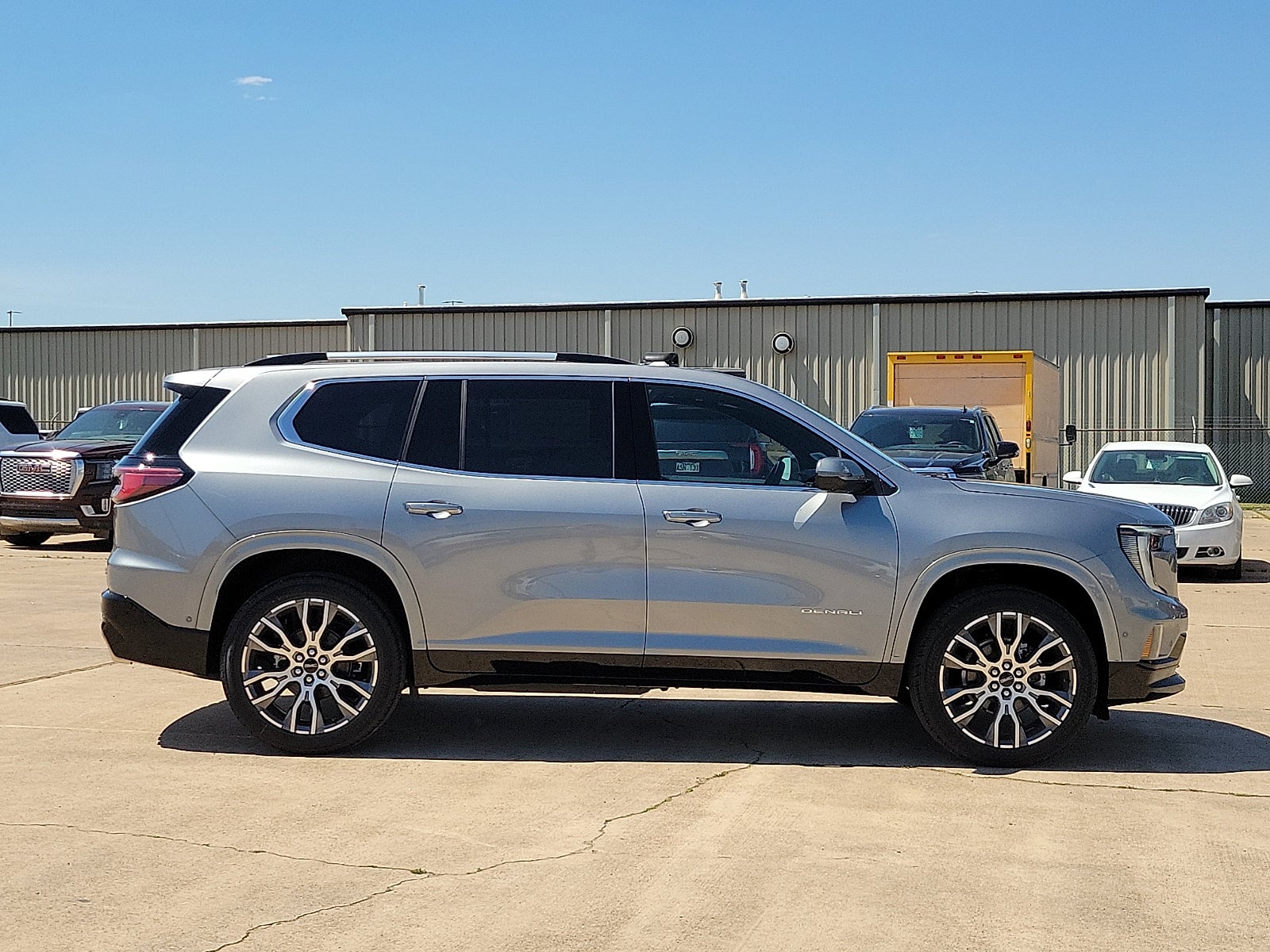 2026 GMC Acadia Denali Ultimate