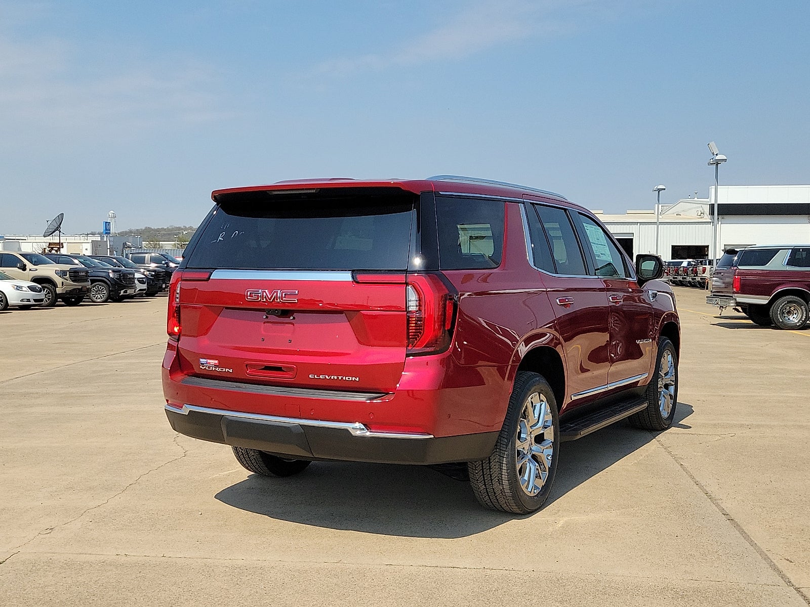 2026 GMC Yukon Elevation