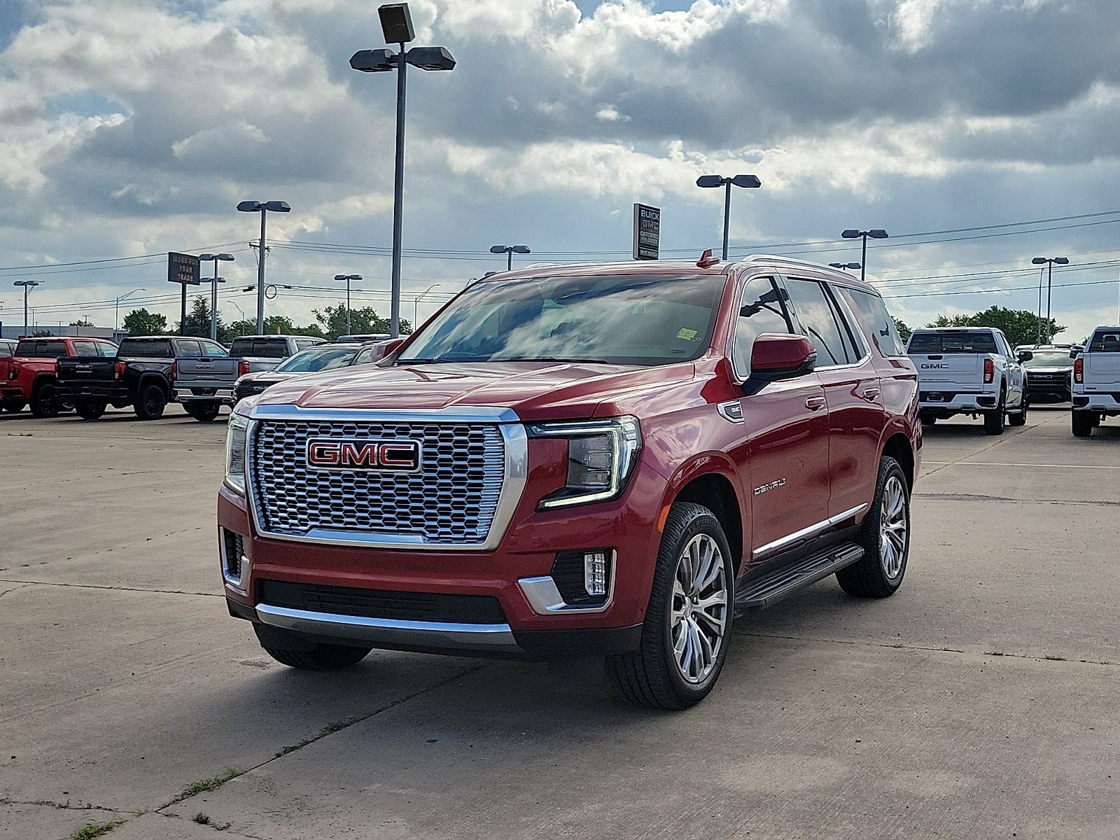 2023 GMC Yukon Denali