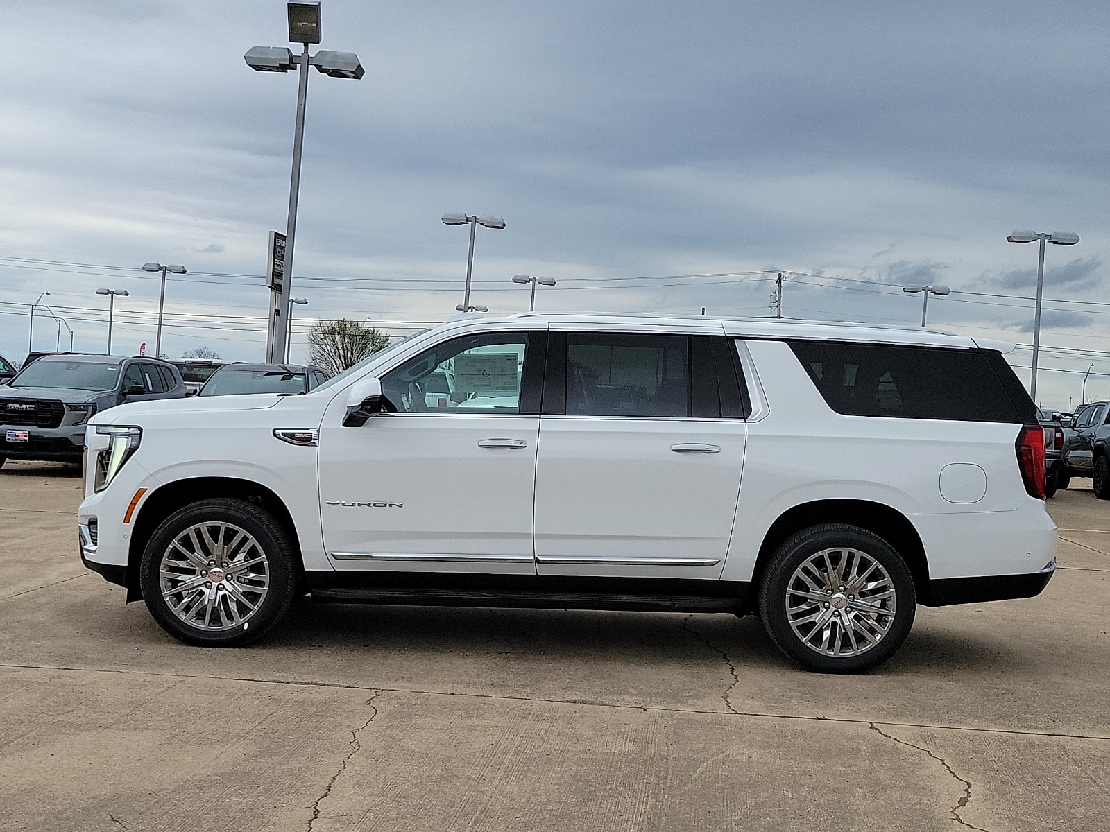 2026 GMC Yukon XL Elevation