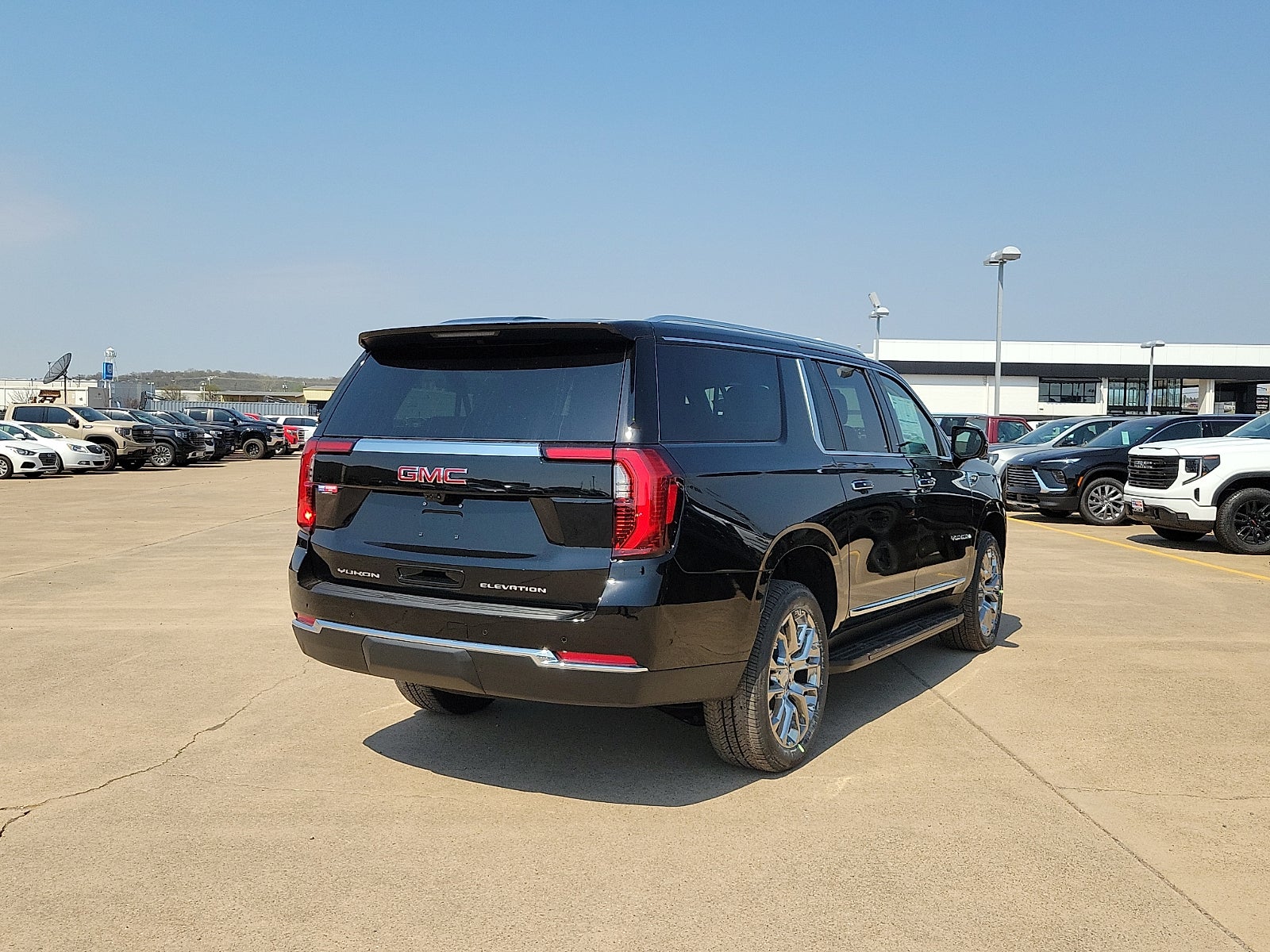 2026 GMC Yukon XL Elevation