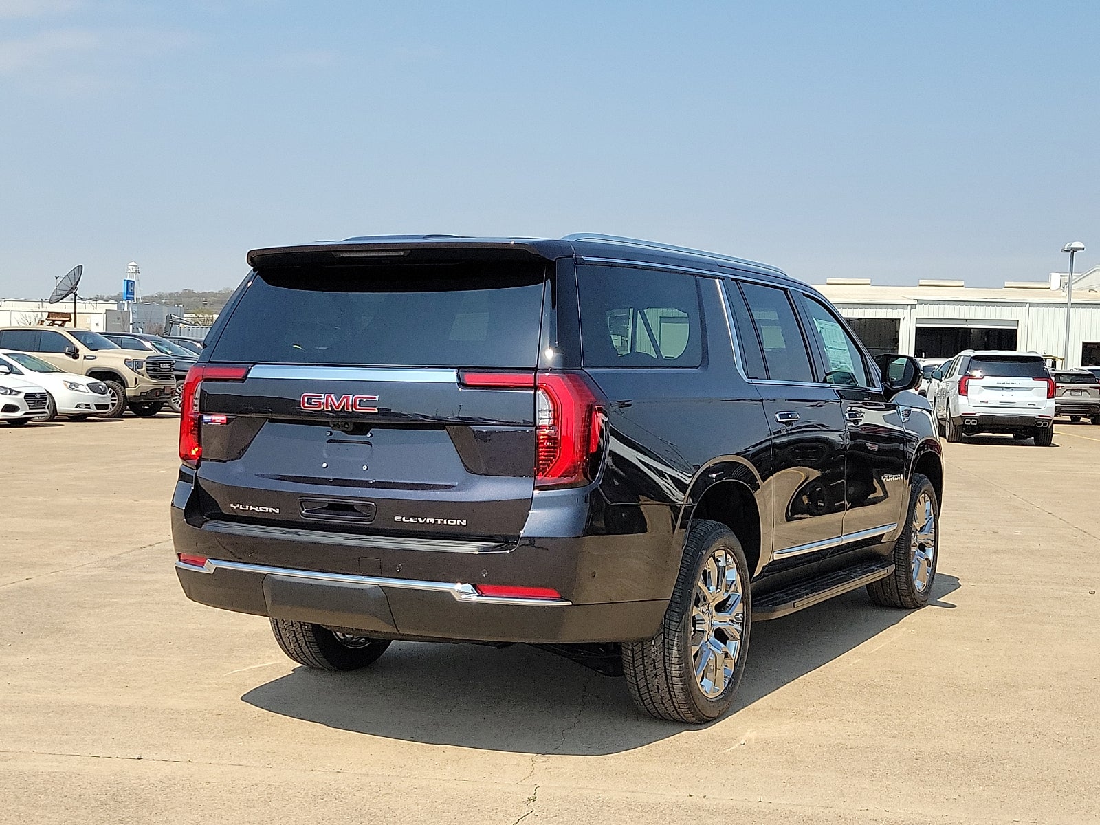 2026 GMC Yukon XL Elevation