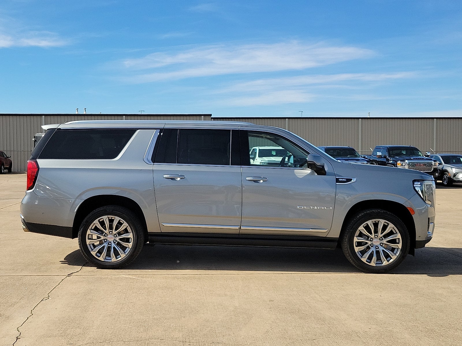 2024 GMC Yukon XL Denali