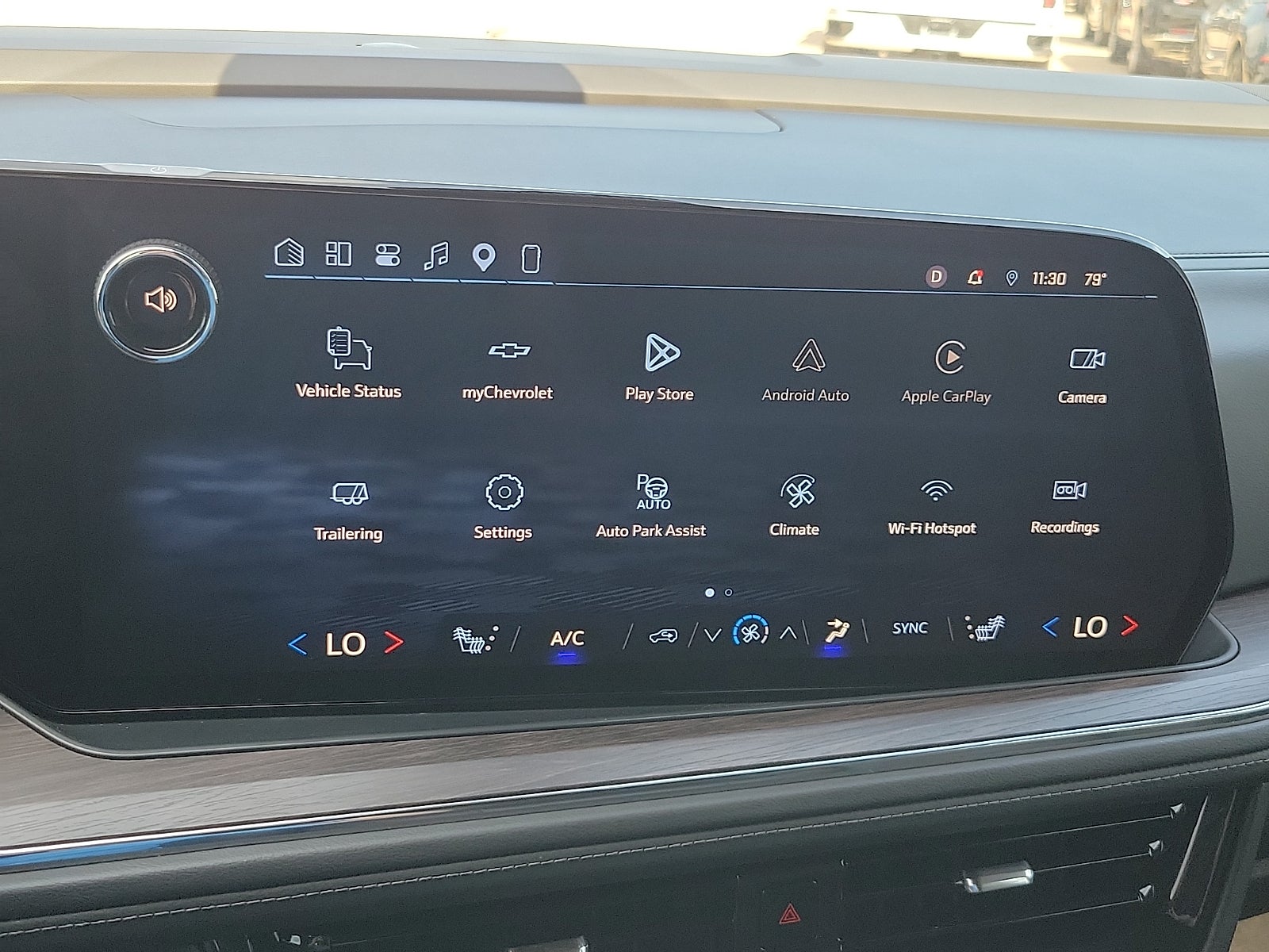 2025 Chevrolet Suburban LT