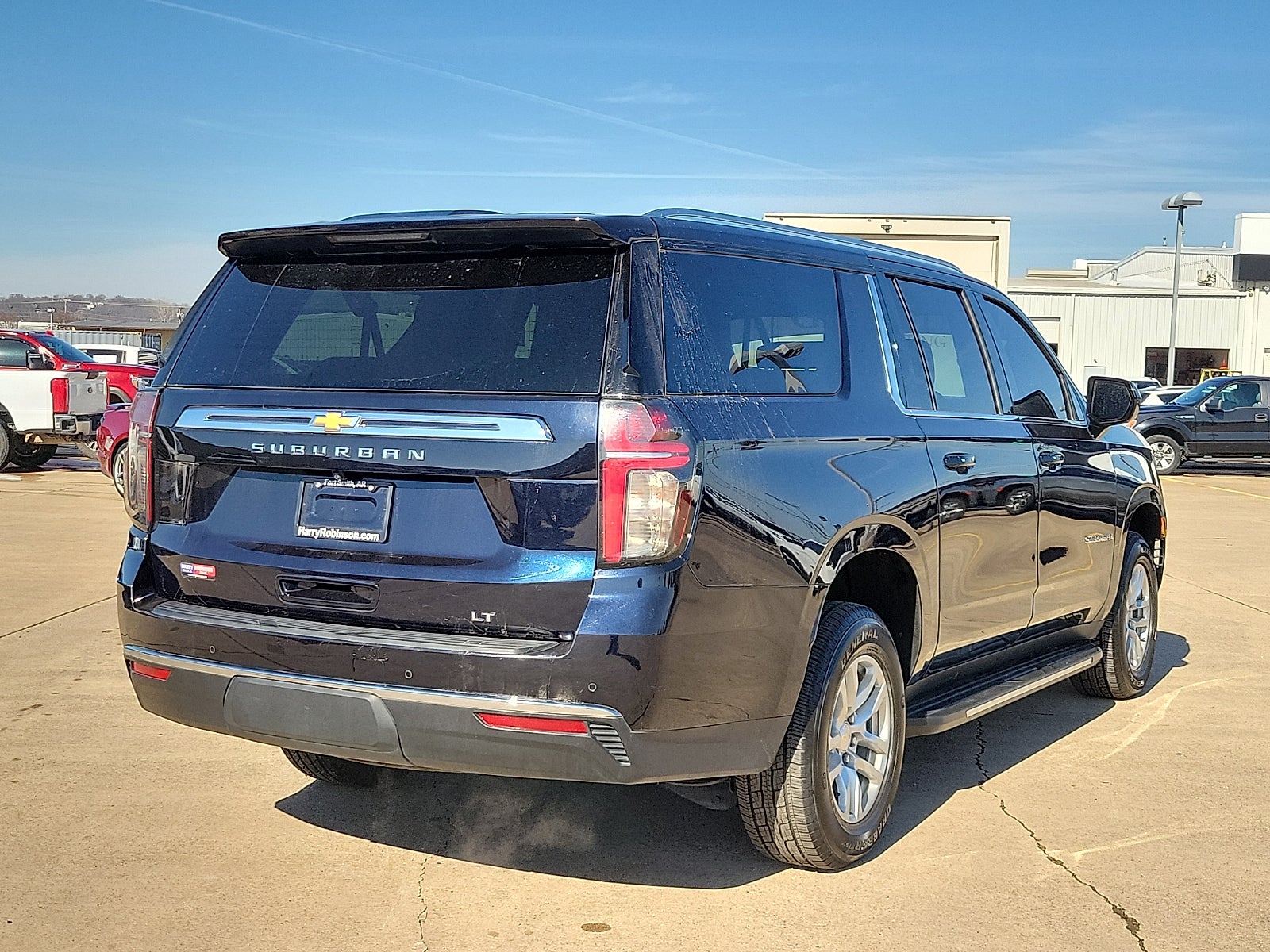 2024 Chevrolet Suburban LT