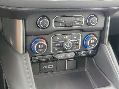 2022 Chevrolet Suburban LT