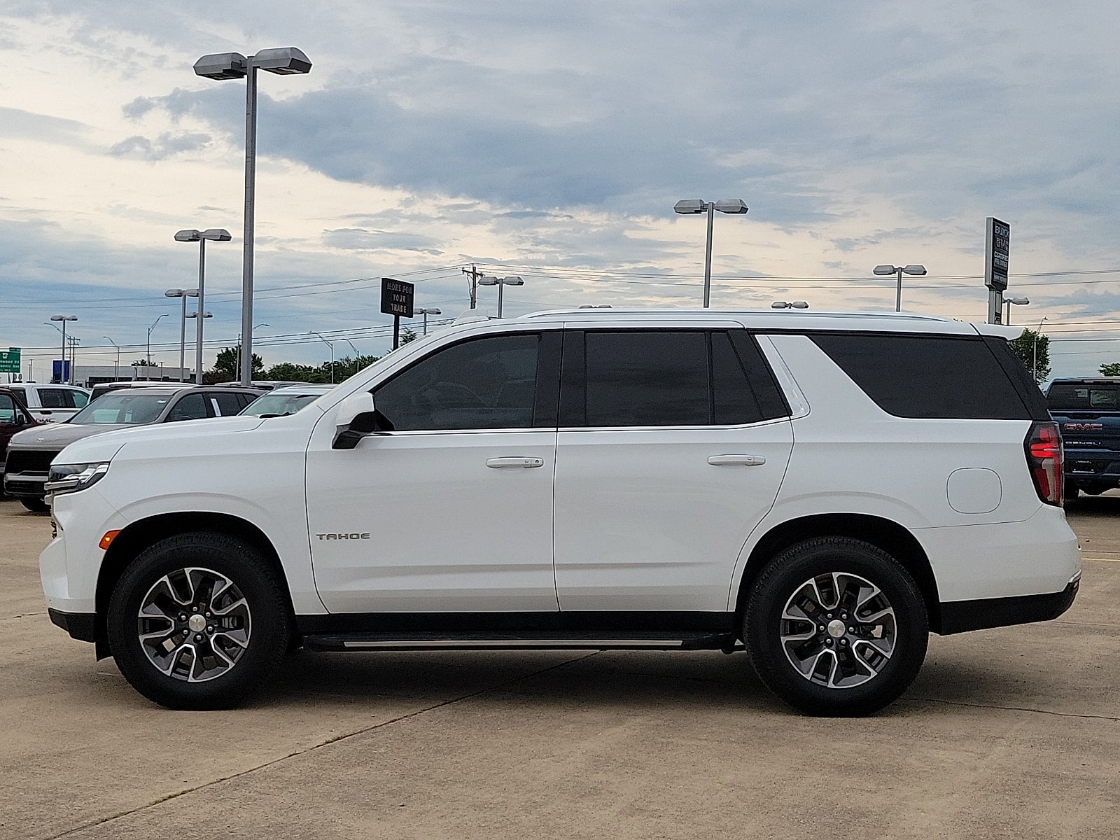 2023 Chevrolet Tahoe LS