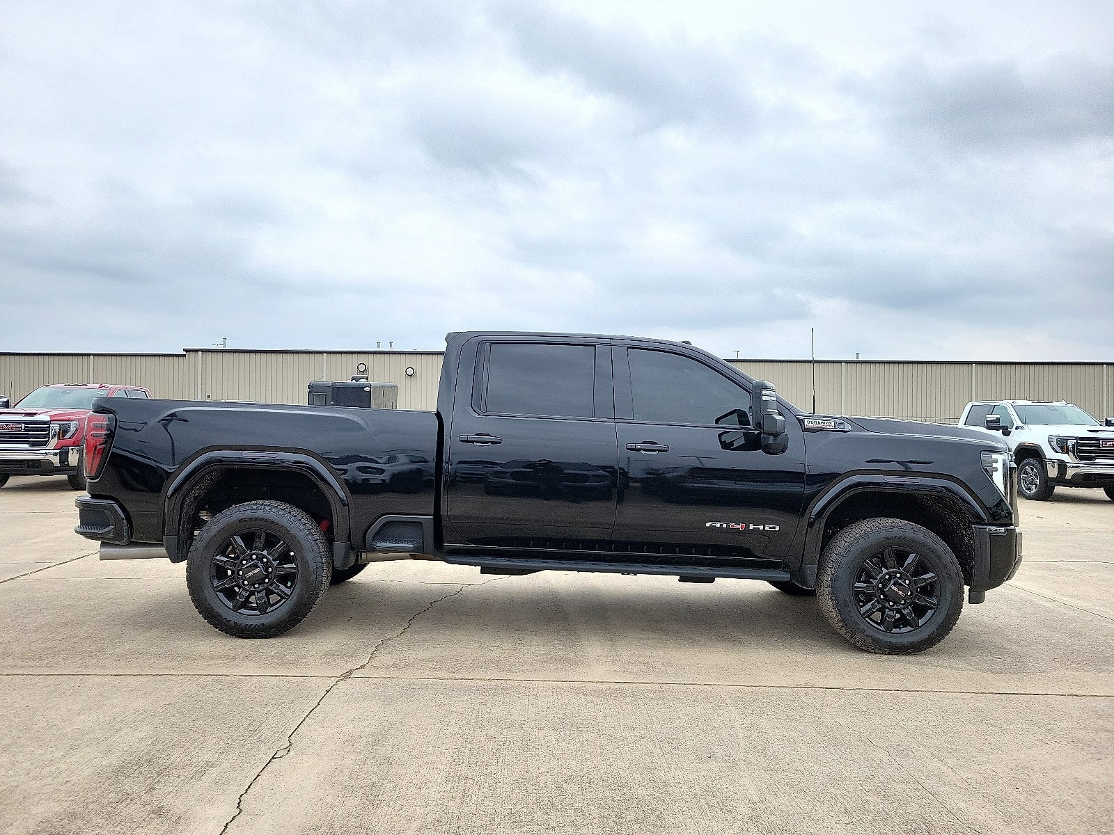 2024 GMC Sierra 2500 HD AT4