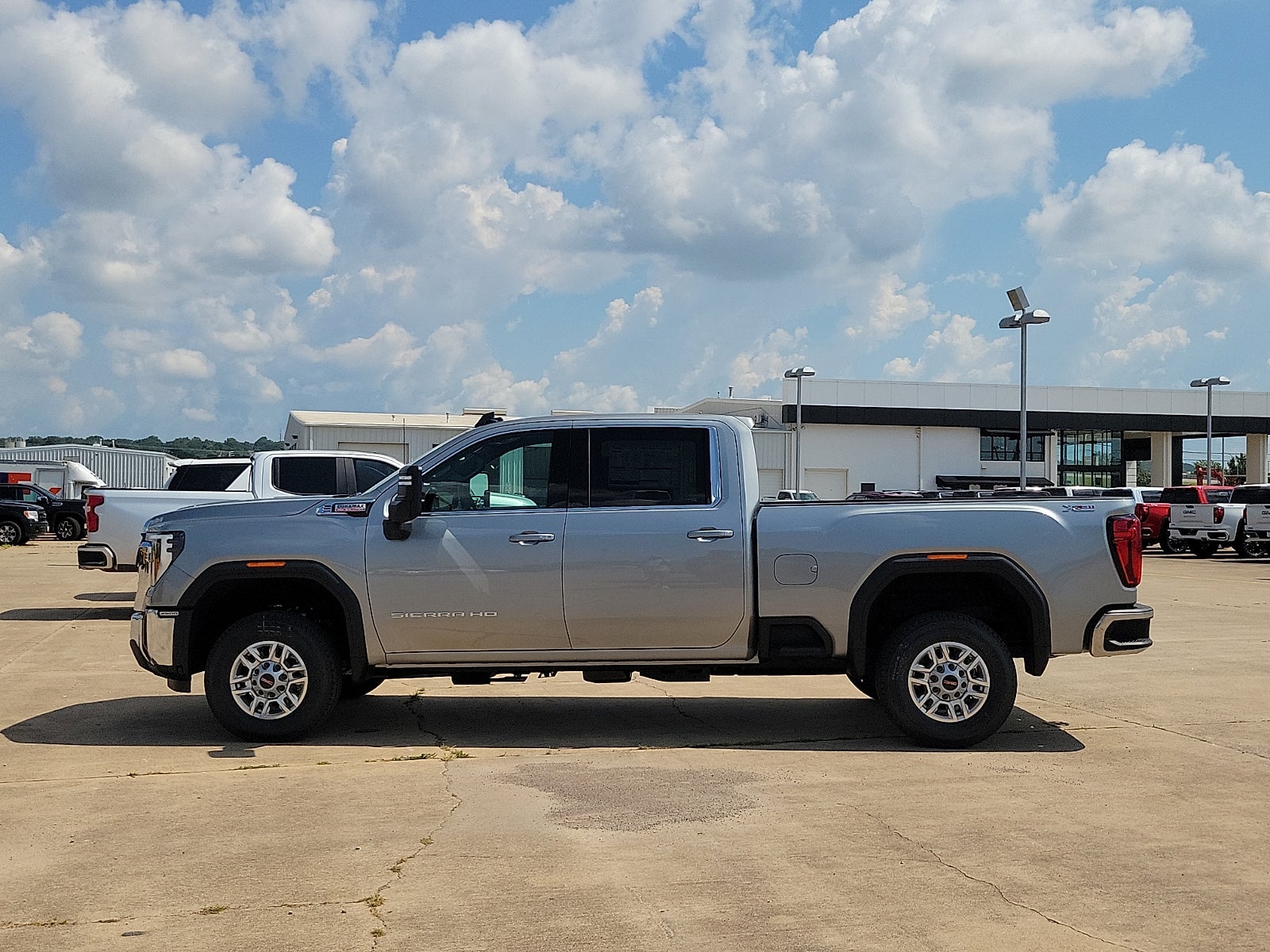 2026 GMC Sierra 2500 HD SLE